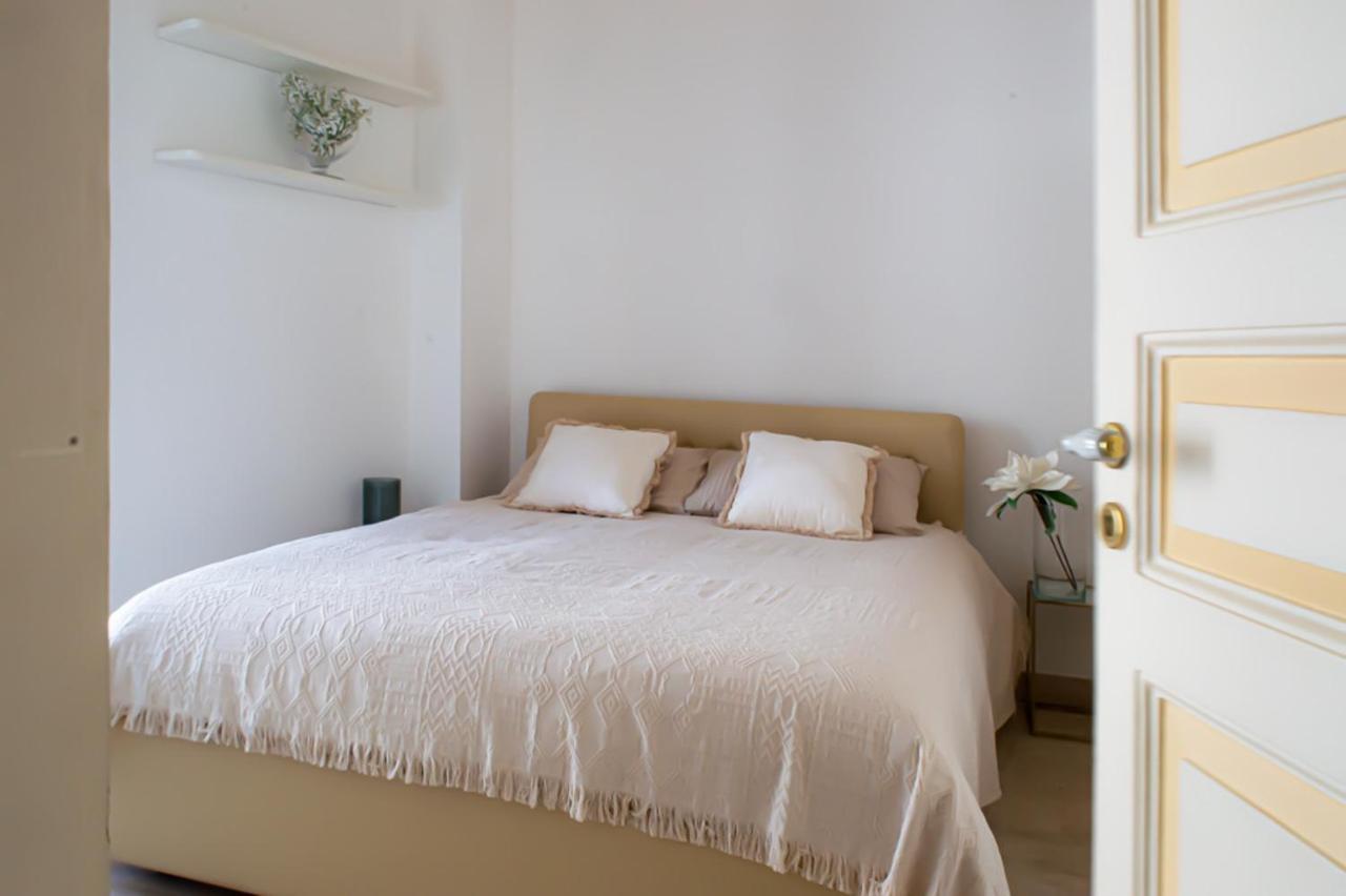 Santa Domenica Guest House Катанія Екстер'єр фото
